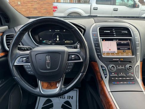 Used 2019 Lincoln Nautilus Reserve image 48