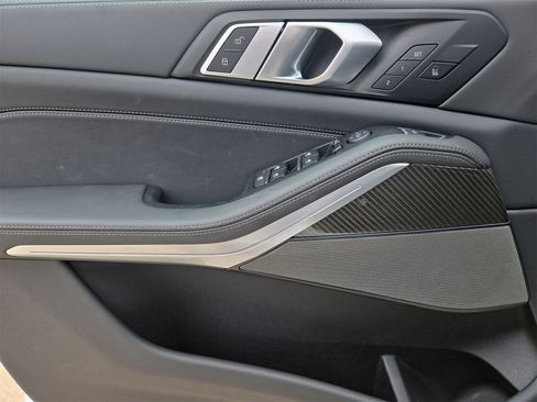 Used 2026 BMW X5 M60i image 15