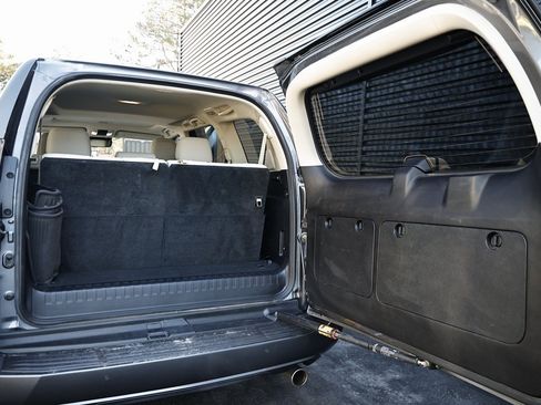 Used 2022 Lexus GX 460 Premium image 32