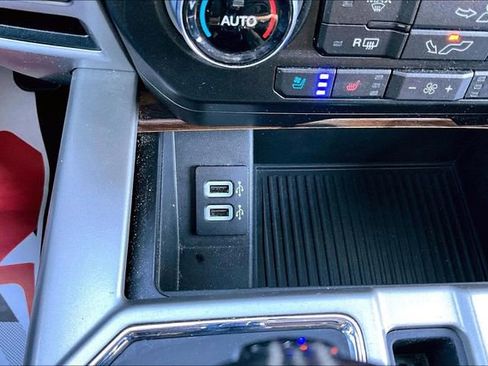 Used 2018 Ford F150 Lariat w/ Equipment Group 502A Luxury image 17