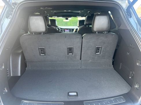 Used 2024 Buick Enclave Avenir w/ Avenir Technology Package image 20