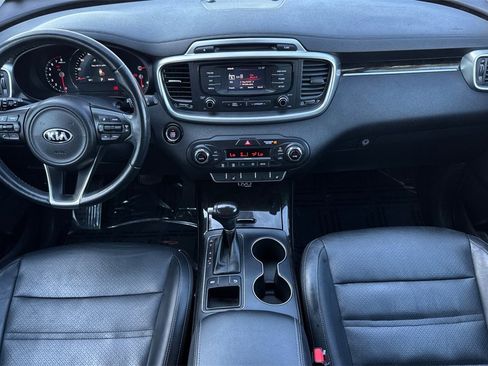 Used 2016 Kia Sorento EX w/ EX Premium Package image 13