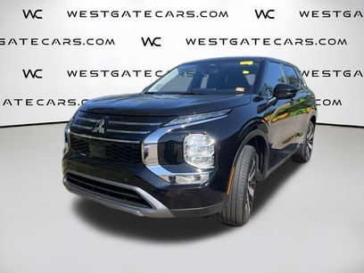 Used 2025 Mitsubishi Outlander SE