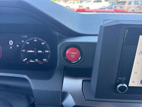 Used 2025 Toyota Tacoma TRD Sport image 20