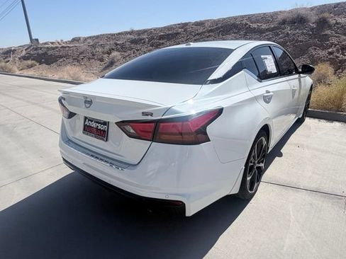 Certified 2023 Nissan Altima 2.5 SR w/ SR Premium Package FWD image 8
