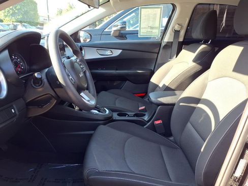 Certified 2023 Kia Forte LXS FWD image 20