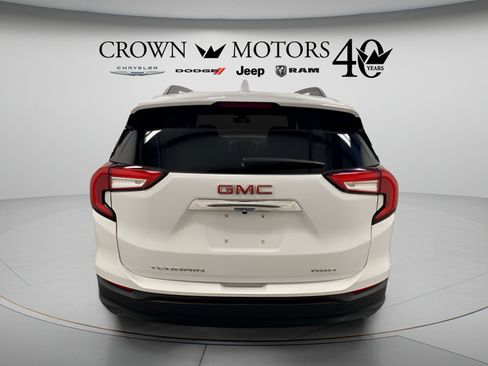 Used 2024 GMC Terrain SLE w/ Driver Convenience Package AWD/4WD image 5