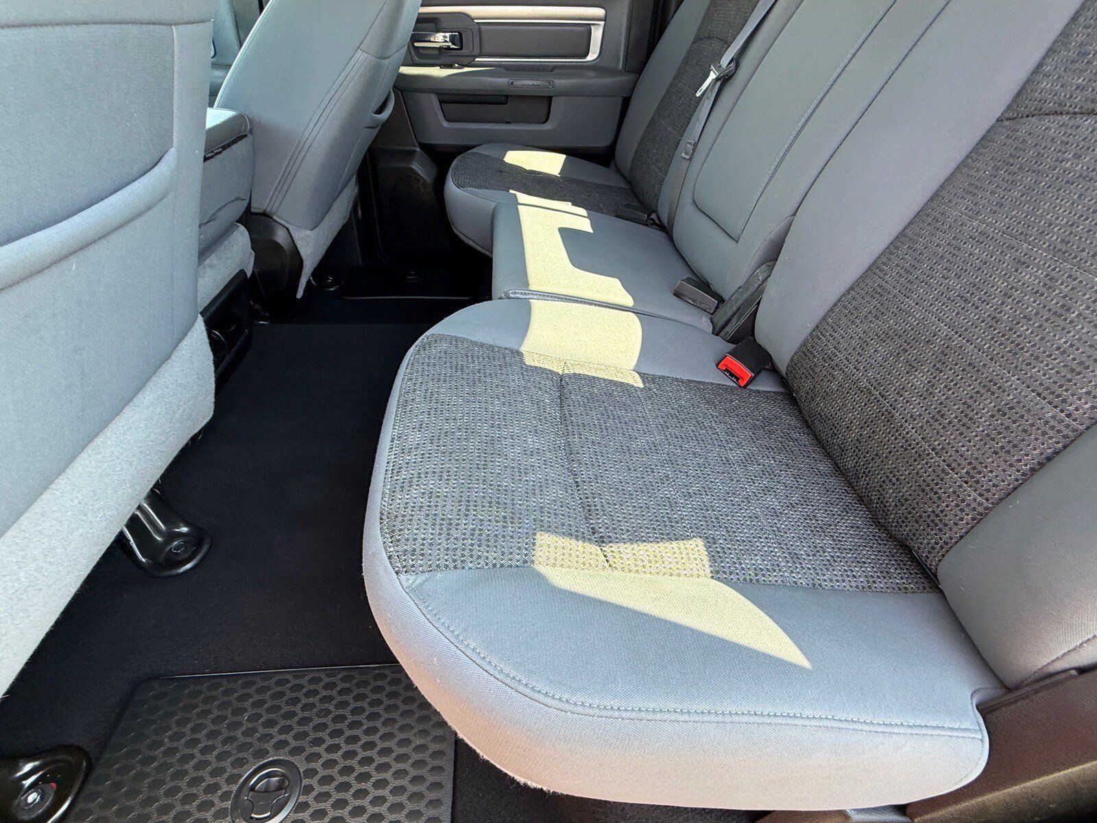Used 2019 RAM 1500 Big Horn AWD/4WD image 11