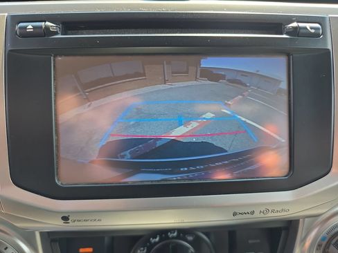 Used 2017 Toyota 4Runner SR5 AWD/4WD image 21