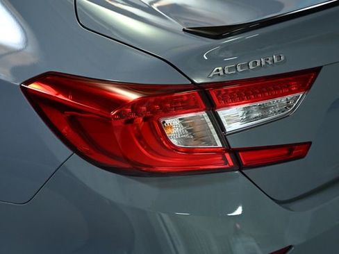 Used 2022 Honda Accord Sport image 18