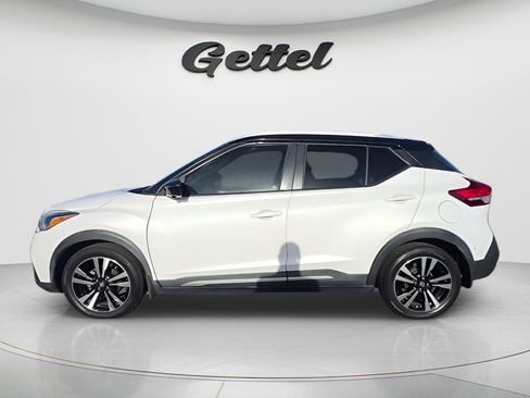 Used 2019 Nissan Kicks SR image 8