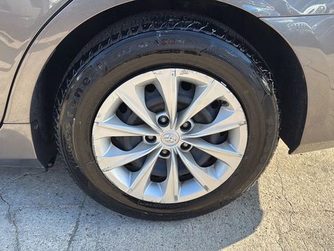 Used 2016 Toyota Camry LE image 25