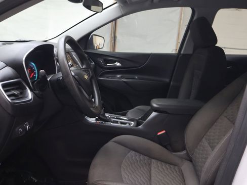 Used 2023 Chevrolet Equinox LT image 17