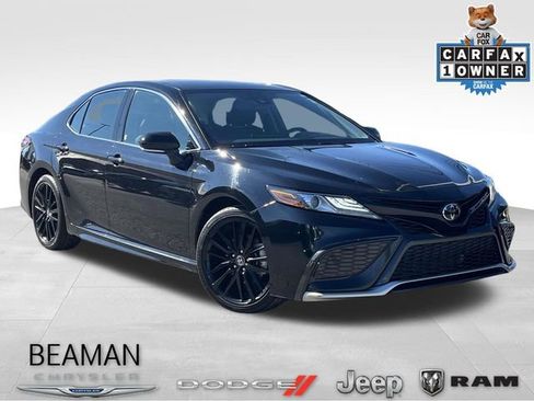 Used 2023 Toyota Camry XSE image 1