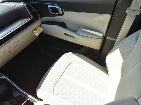 New 2026 Kia Sorento S image 17