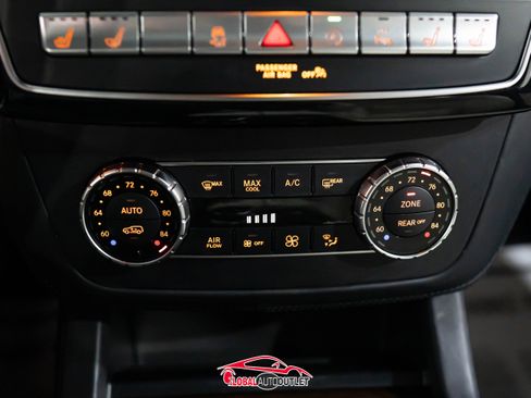 Used 2017 Mercedes-Benz GLS 550 4MATIC image 37