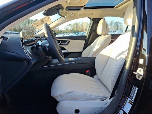 New 2026 Mercedes-Benz E 450 4MATIC Sedan image 8