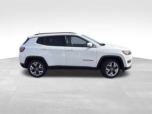 Used 2020 Jeep Compass Limited FWD image 2