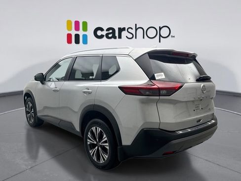Used 2023 Nissan Rogue SV w/ SV Premium B Package AWD/4WD image 3