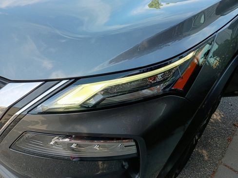 Used 2023 Nissan Rogue SV FWD image 30