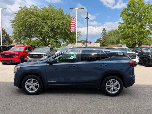 Certified 2024 GMC Terrain SLE w/ Driver Convenience Package AWD/4WD image 8