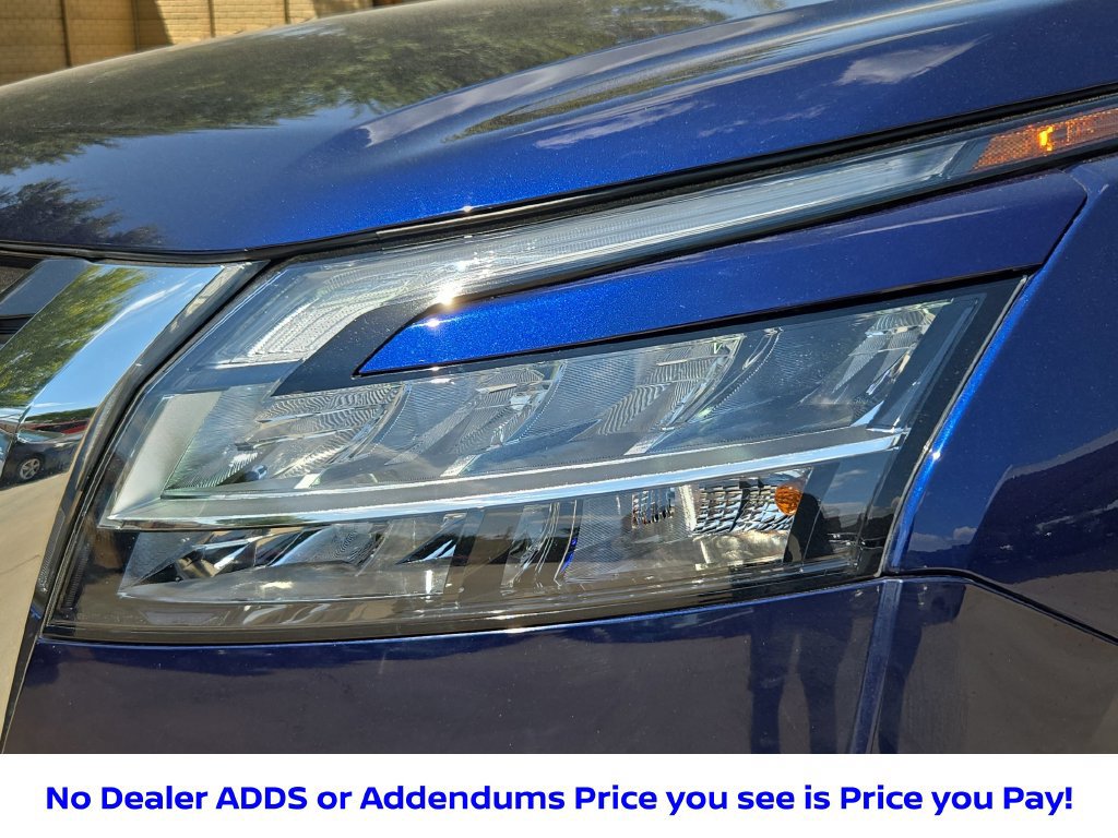 Certified 2022 Nissan Pathfinder Platinum w/ Cargo Package AWD/4WD image 15