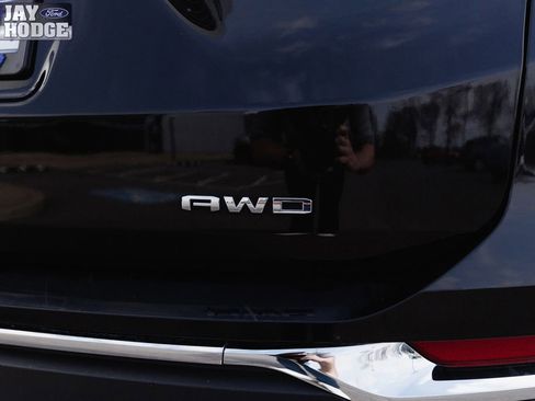 Used 2024 GMC Terrain SLT image 50