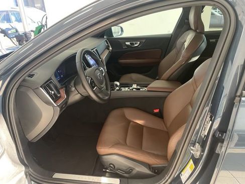 Certified 2025 Volvo V60 B5 Cross Country Plus image 7