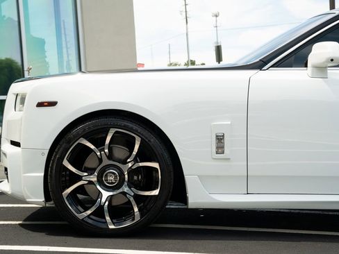 Used 2022 Rolls-Royce Phantom Sedan w/ The Phantom Package RWD image 22