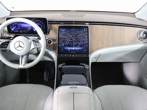 Used 2023 Mercedes-Benz EQE 350+ SUV image 7
