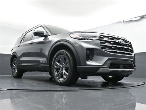 New 2026 Ford Explorer Active w/ Active Comfort Package image 24