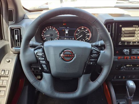 New 2026 Nissan Frontier PRO-4X w/ Pro-4x Convenience Package image 16