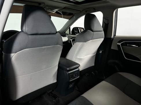 Used 2022 Toyota RAV4 XLE w/ Convenience Package AWD/4WD image 21