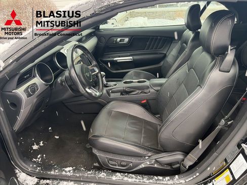 Used 2022 Ford Mustang GT Premium image 17