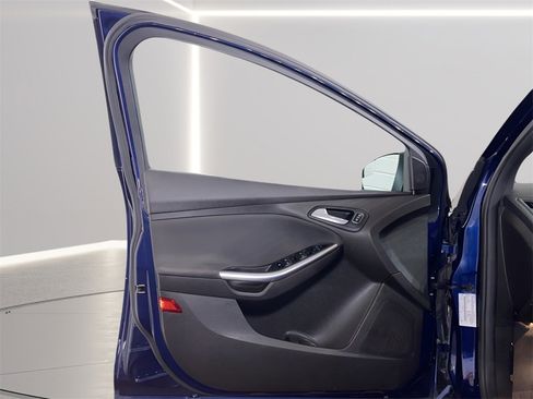 Used 2016 Ford Focus ST image 8