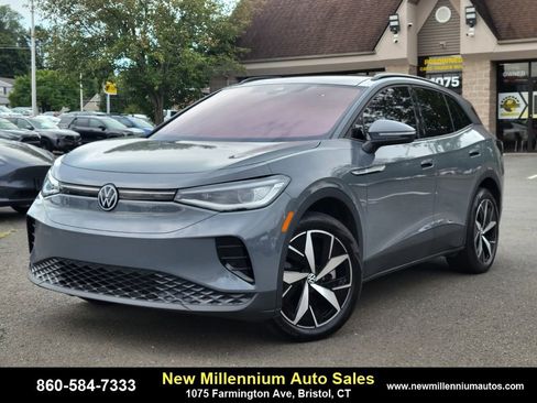 Used 2024 Volkswagen ID.4 Pro S image 1