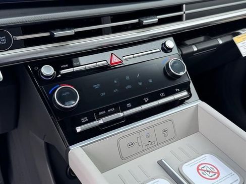 New 2026 Hyundai Santa Fe SE image 20