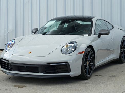 Used 2024 Porsche 911 Carrera T image 45