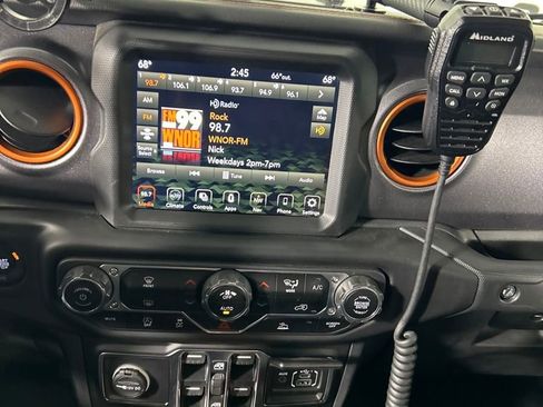 Used 2022 Jeep Gladiator Mojave w/ Trailer Tow Package image 14