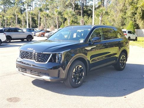 New 2026 Kia Sorento S image 3