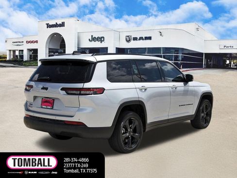 Used 2023 Jeep Grand Cherokee L Laredo AWD/4WD image 7