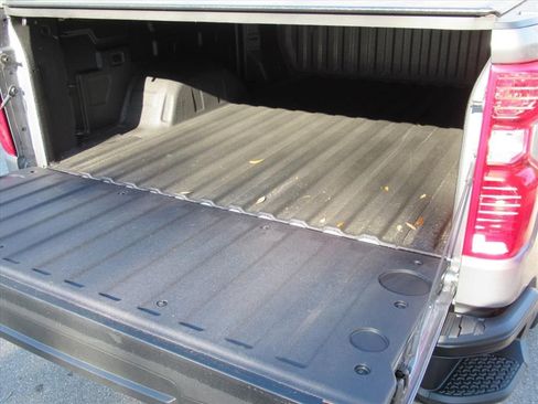 Used 2026 Chevrolet Silverado 1500 W/T w/ WT Value Package image 9