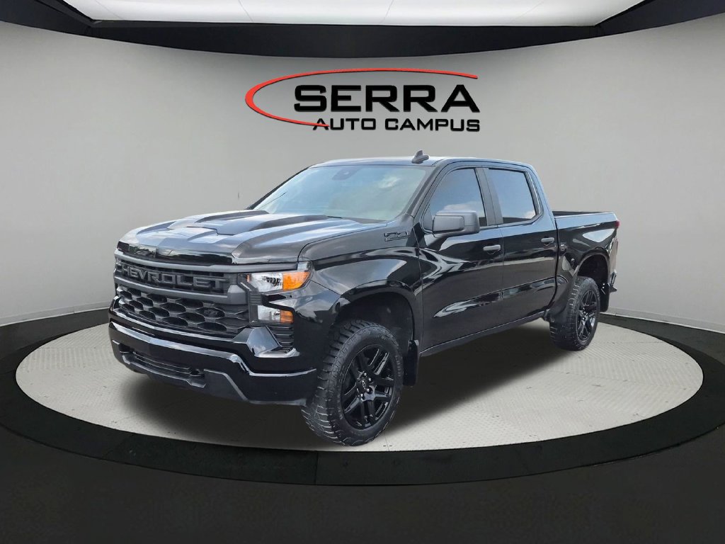 Used 2022 Chevrolet Silverado 1500 Custom Trail Boss w/ Midnight Edition AWD/4WD image 1