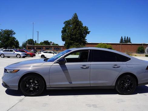 Used 2025 Honda Accord SE image 3