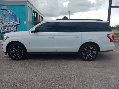 Used 2019 Ford Expedition Max XLT w/ Equipment Group 201A AWD/4WD image 6