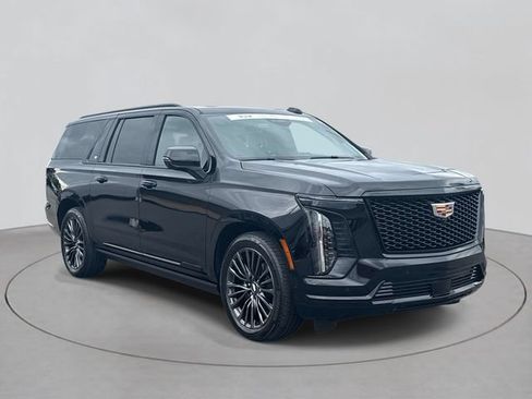 Certified 2026 Cadillac Escalade ESV Platinum Sport AWD/4WD image 3