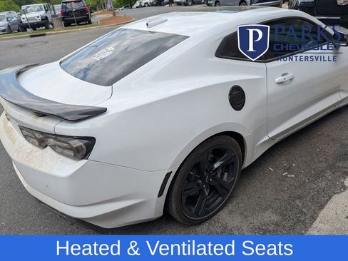 Used 2020 Chevrolet Camaro SS image 2