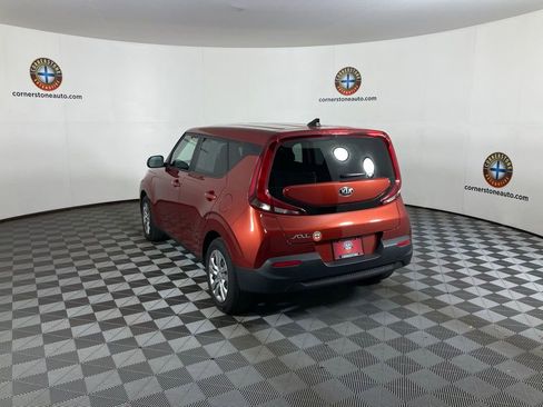 Certified 2021 Kia Soul LX image 17