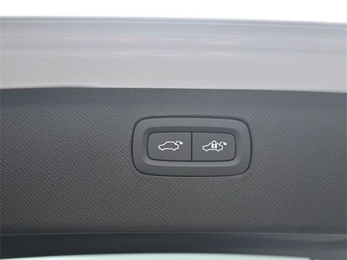 New 2026 Volvo XC90 B6 Ultra w/ Lounge Package image 33