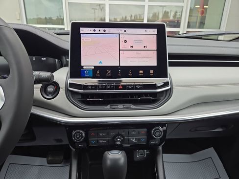 Used 2023 Jeep Compass Limited w/ Elite Group image 22